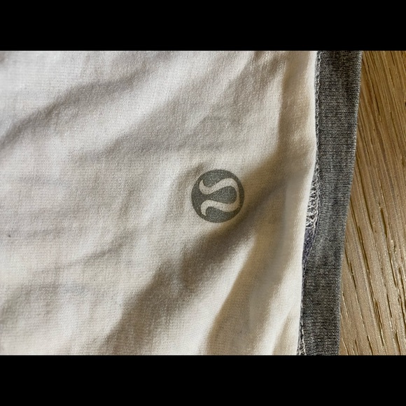 Lululemon long sleeve top - Picture 2 of 3